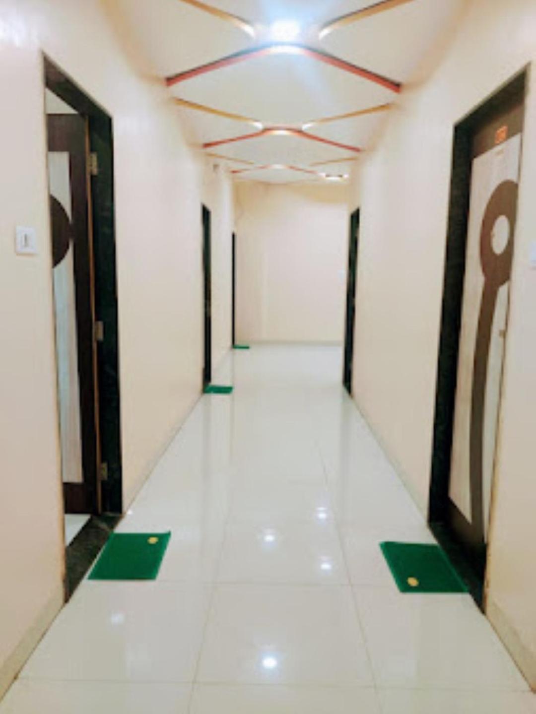 Hotel Hariram Tower Wardha Exterior foto
